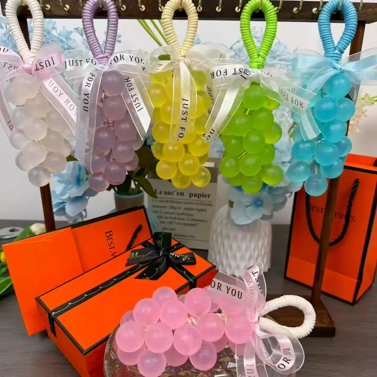 Surprise gift box color