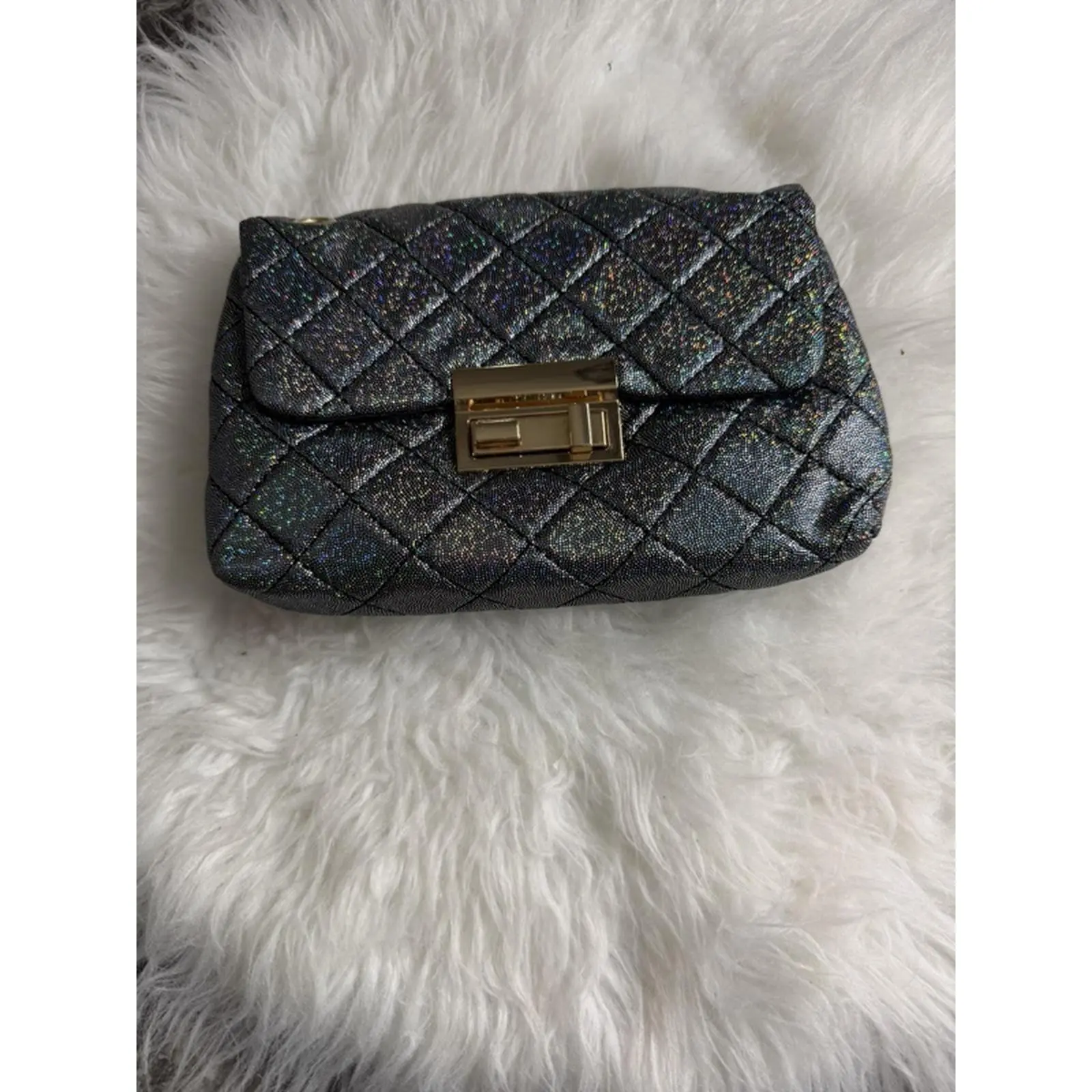 Elegant Quilted Glitter Clutch with Gold Hardware and Secure Closure for Stylish Events