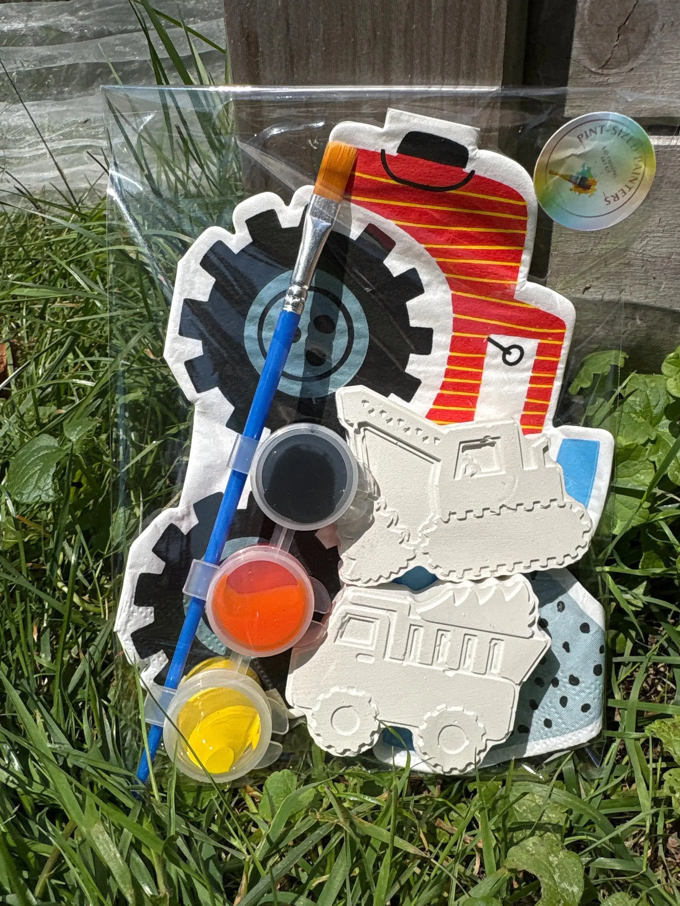 Construction Paint Kit