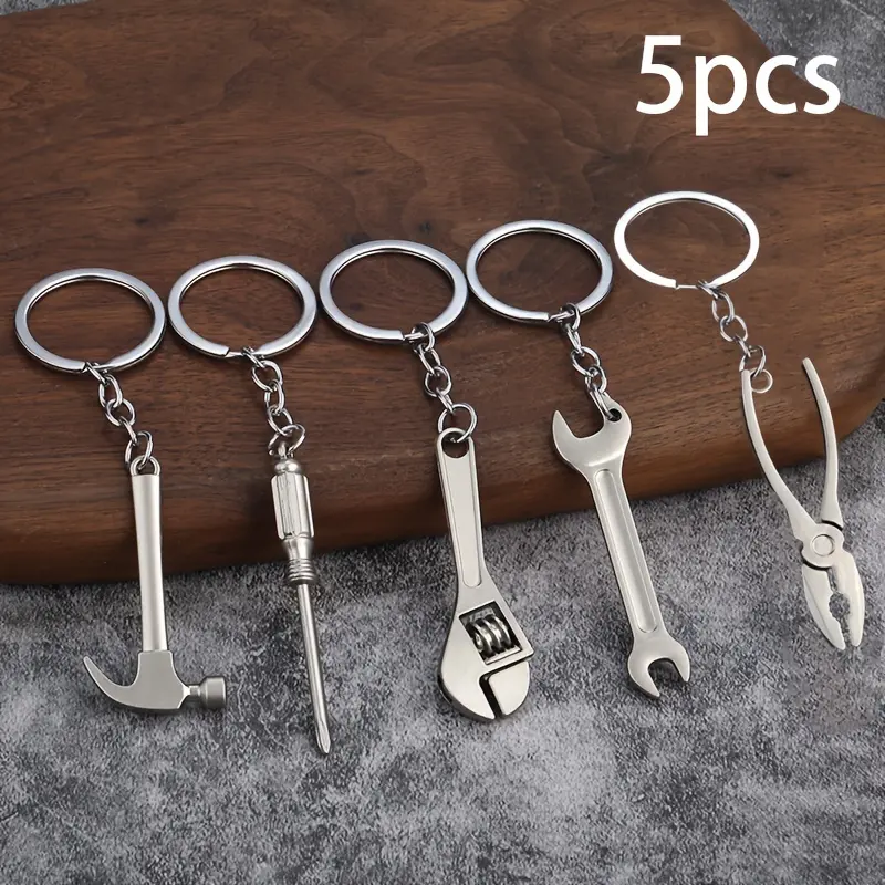 5pcs Mini Tool Keychain Creative Multifunctional Metal Pendant Gift for Men and Women Portable Tool Accessories Stainless Steel Tools Camping Accessories Keychain Clip