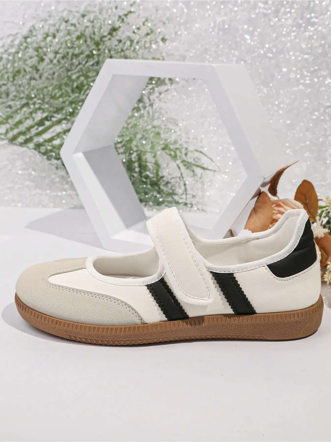 Ladies Dance Sneakers Ballerina Sneaker Comfortable Lightweight Non Slip Jazz Shoes Sporty Dancing Shoes Dance Footwear Sports Dance Shoes for Women Perfect for Ballet Hip Hop and Aerobics
