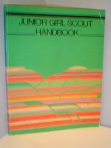 USED-Junior Girl Scout Handbook by Girl Scouts Usa (Paperback)