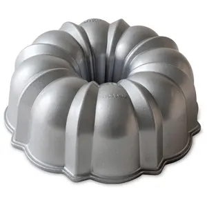 Nordic Ware Sparkling Silver Original Bundt Pan
