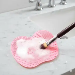 Silicone Makeup Brush Cleaner Pad, Quick-Dry Cleaning Board, Non-Slip Portable Brush Washing Tool for Foundation & Eyeshadow Brushes, Anti-Mold & Antibacterial Care Accessory, Heat-Resistant Easy Storage Brush Cleaning Mat.