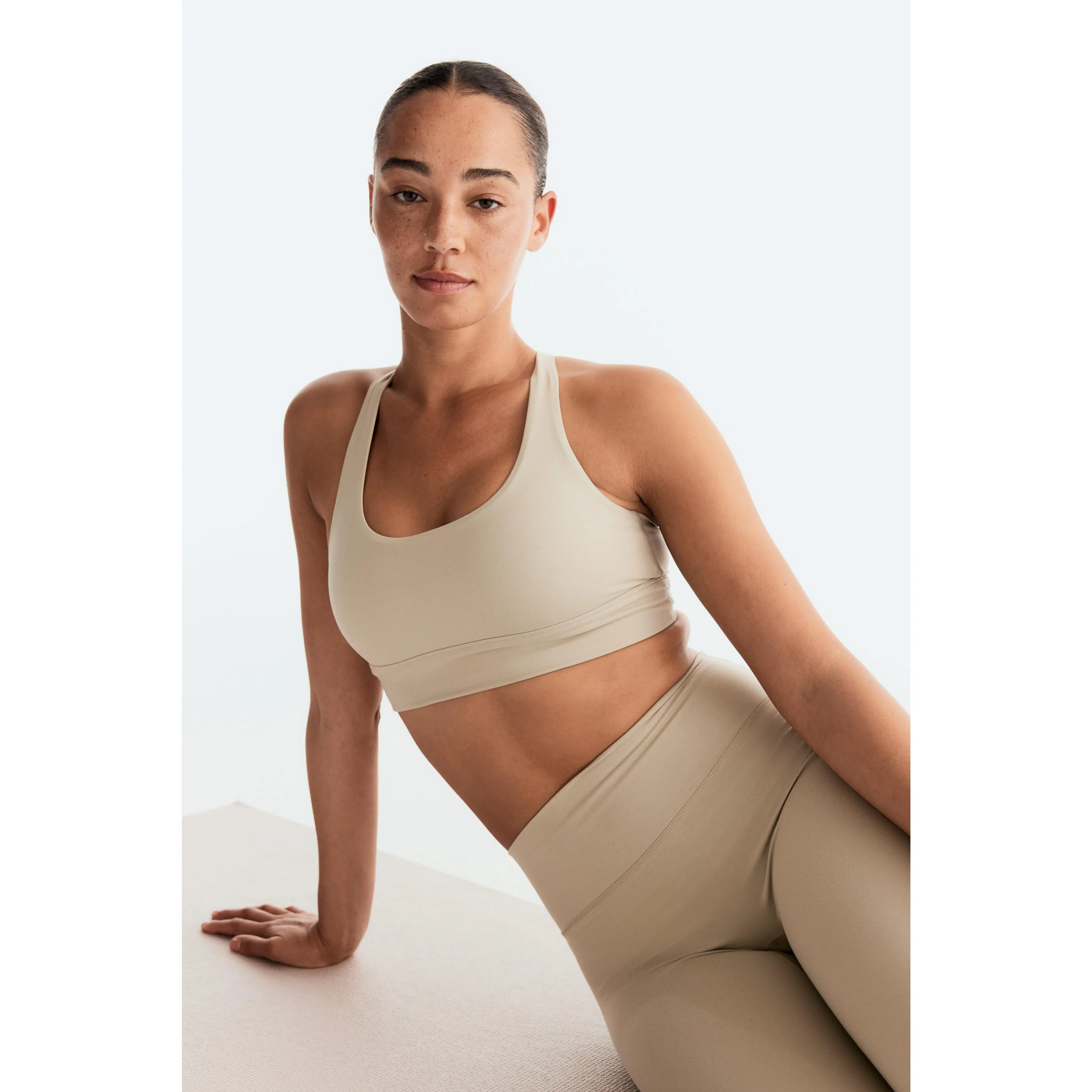 H&M Medium Support Sports bra with SoftMove™