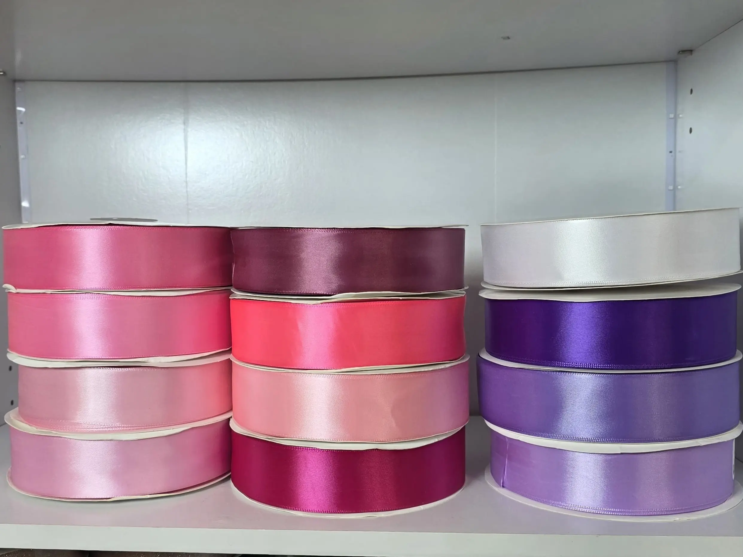 Premium Single-Sided Satin Ribbon - 4cm Width, 100yd Length, Glossy Finish, Office Stationery, Decorative Bows Gifts & Wrapping Supply for Crafts, DIY Decor Projects, Creates Beautiful Bows & Decorative Accents, Gift Accessories