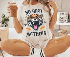 Trendy Oversized Mom Tshirt, No Rest For the Mothers Top, Grunge Shirt, Edgy Women's Clothing, Oversized Tee Womenswear Summer