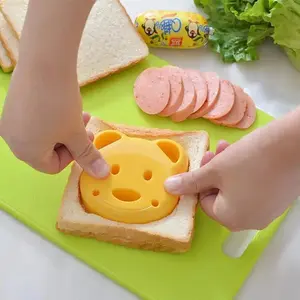 2pcs Cartoon Bear Sandwich Mold Rice Ball Model, Cute Food Grade Silicone Moulds for Kids, Fun Kitchen Tool for Creative Cooking