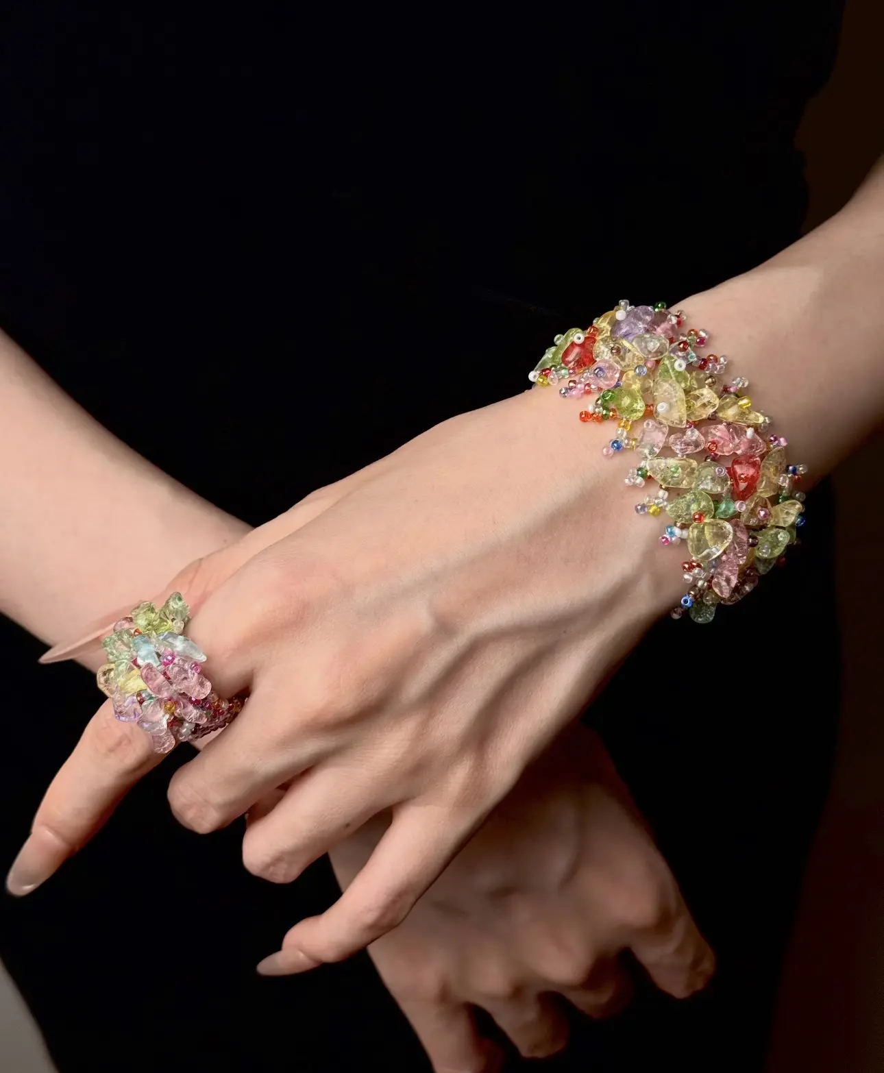 Female Handmade Baroque Look Dopamine-Inducing Beaded Round Bangle Bracelet - Colorful Beads, Unique Design, Everyday Wear, Graduation Gift, Dopamine-Inducing Effect, Elegant, Stones, Daily, Bling Effect, Beach, Assorted Colored Bracelets & Bangles, Vibra