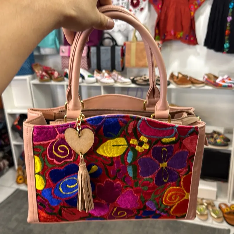Mexican Leather Bag Hermosa Bolsa de Piel 100% Ternero bolsa pelo de res - & Gold Charm Artisanal Handcrafted  Handbag, bolsa artesanal mexicana - bolsa piel Gto chica