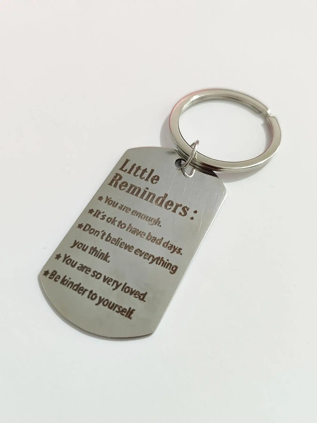 Creative Lettering Engraved Slogan Stainless Steel Keychain for Car Keys, 2024 Trendy Key Ring with Pendant, Fashion Keychains Accessories for Men & W