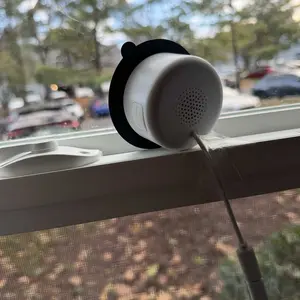 Product Review of Luna Window Camera for Home - 2K 2.4GHz Wifi, Indoor Glass-Mount Security Camera, Stick-On No-Drill Install, Clear Window View for Outdoor Monitoring, Color Night Vision Through Glass, Smart AI Motion Detection, Easy Setup for Home & Apartment from J**🇷