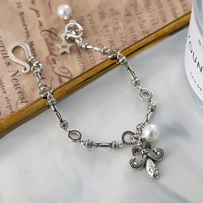 Elegant Iris Pattern Geometric Ring Bracelet Stylish And Sophisticated Female Hand Accessories Perfect Holiday Gift Creative Comes with Gorgeous Gift Box bracelet stack italian charm bracelet charm bracelets matchingbracelets