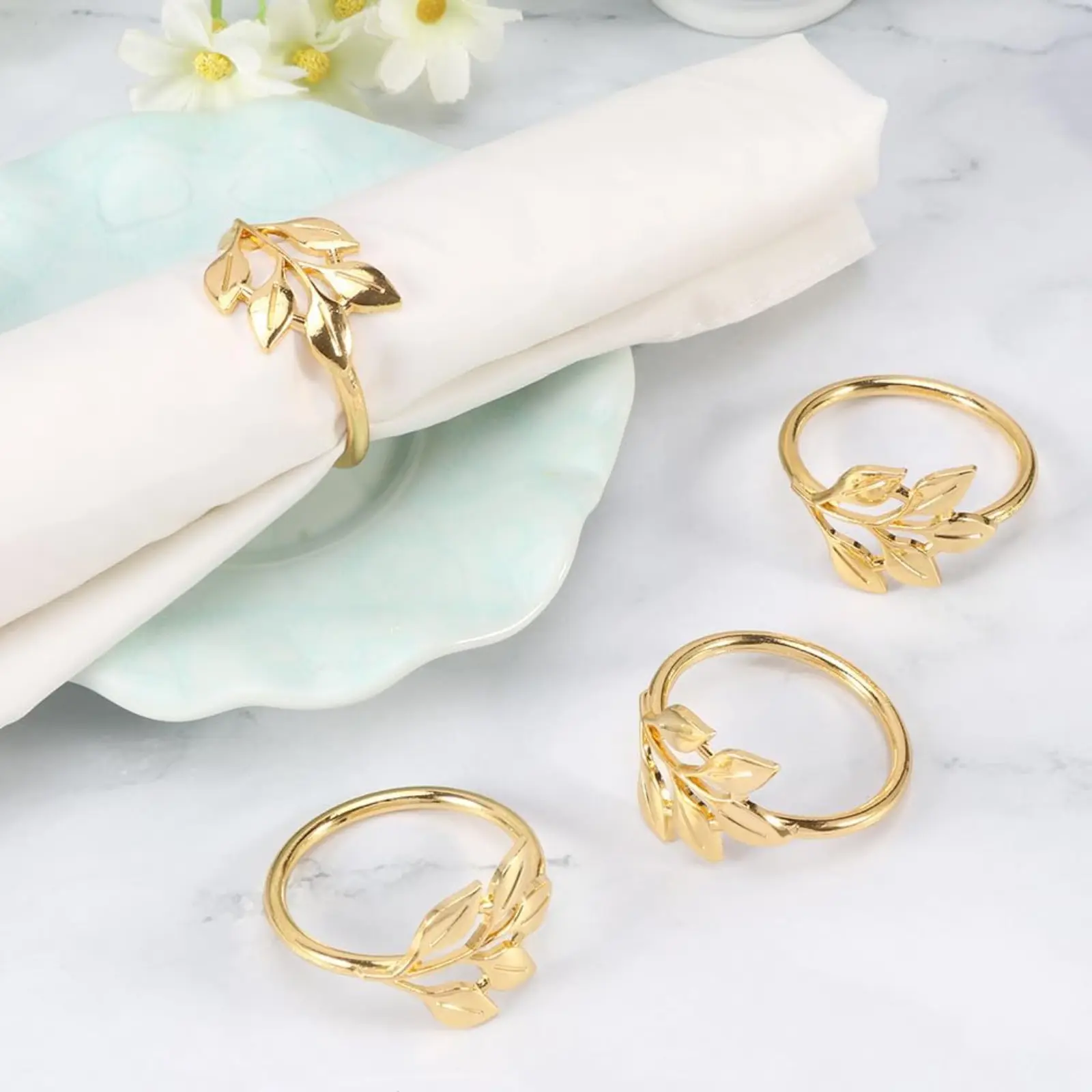 12pcs Golden Napkin Rings, Reusable Smooth Edge, Easy To Clean, Napkin Buckle For Wedding, Birthday Party Celebrate Festival Dinner Table Decoration