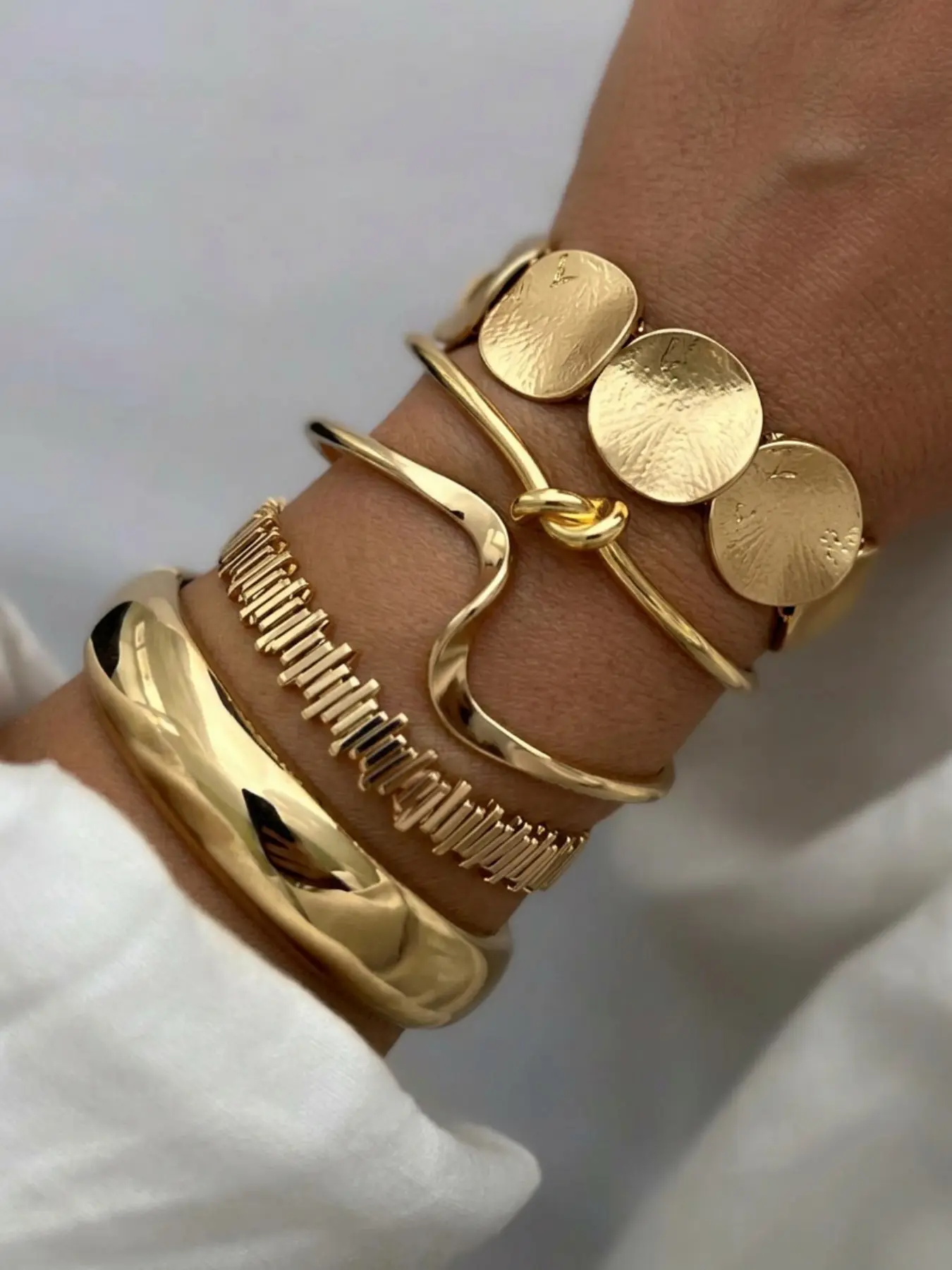 5 Piece Vintage Bold Geometric Wide Metal Bangle Set, Bracelet Sets, Mix Bracelets, Stackable Cuff Bracelet, Unique Daily Wear Gift for Women, Jewelry Accessory, Mother's Day Gift, Bracelet Bundle