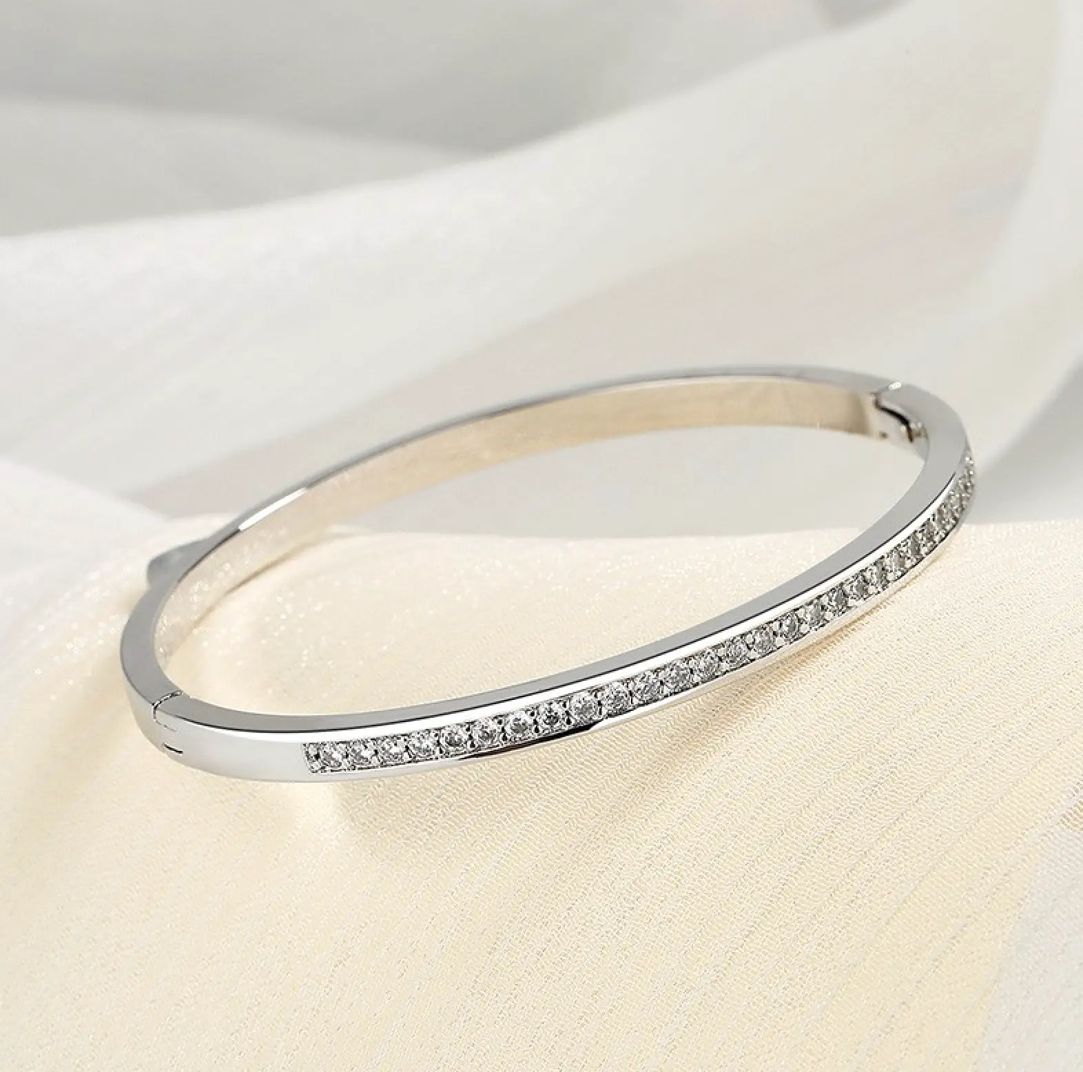 Silver Diamond Bangle Bracelet - Elegant Exquisite Jewelry, Exquisite Trendy Accessory, Pretty Piece for Daily Wear, Party Occasions, Exquisite Trendy Bracelet