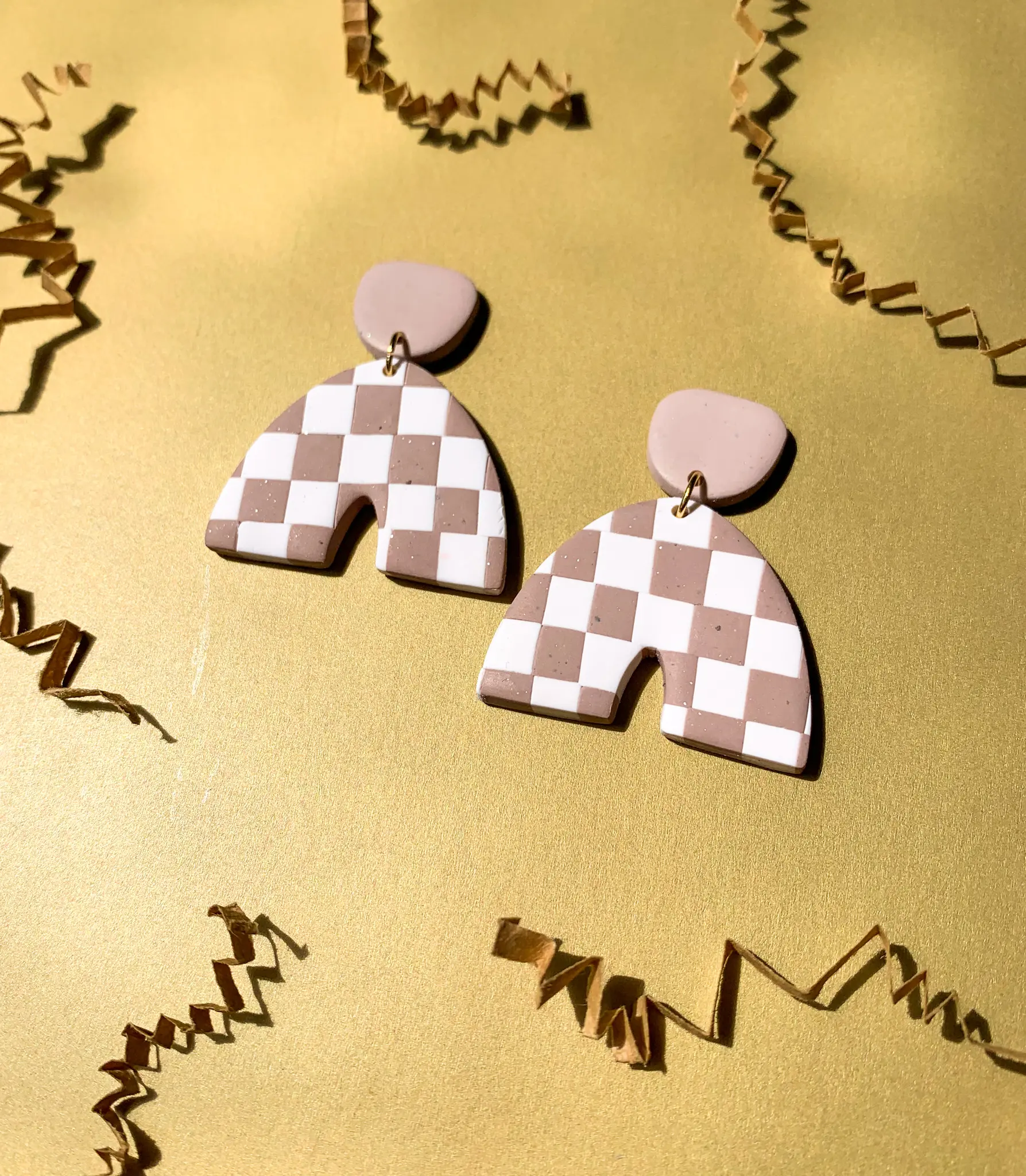 Veronica Checker Clay Earrings Lightweight Abstract Stud Boho Earrings for Women Polymer Clay All-Day Wear Trendy Accessories