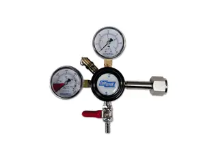 CO2 Regulator with Dual Gauges