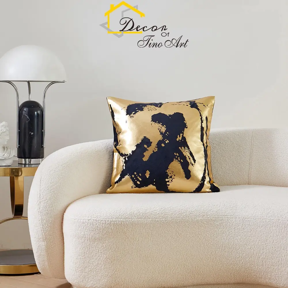 Black Gold Pillows Decorative Throw Pillows Gold Foil Printing Throw Pillow Covers Luxe Soft Velvet Pillow Cover 20X20inch for Home Décor 1piece