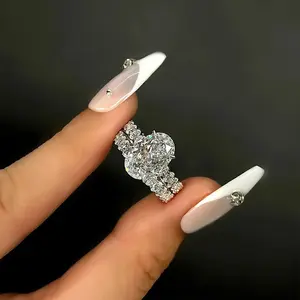 Full Diamond Ring for Women High-End Luxury Fashion Large Zircon Couple Rings Personality Temperament Two Sets of Rings