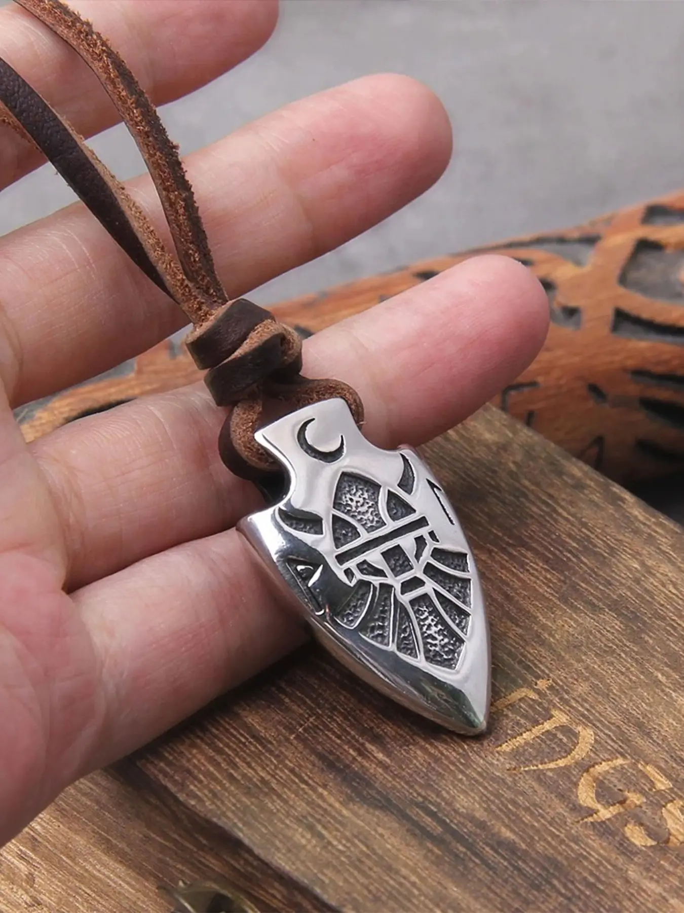 Viking Vintage Odin Rune Arrow Pendant Alloy Necklace, Unisex Trendy Fashion Accessory, Perfect Fashion Jewelry Party Gift for Valentine's Day, Mother's Day, Father's Day