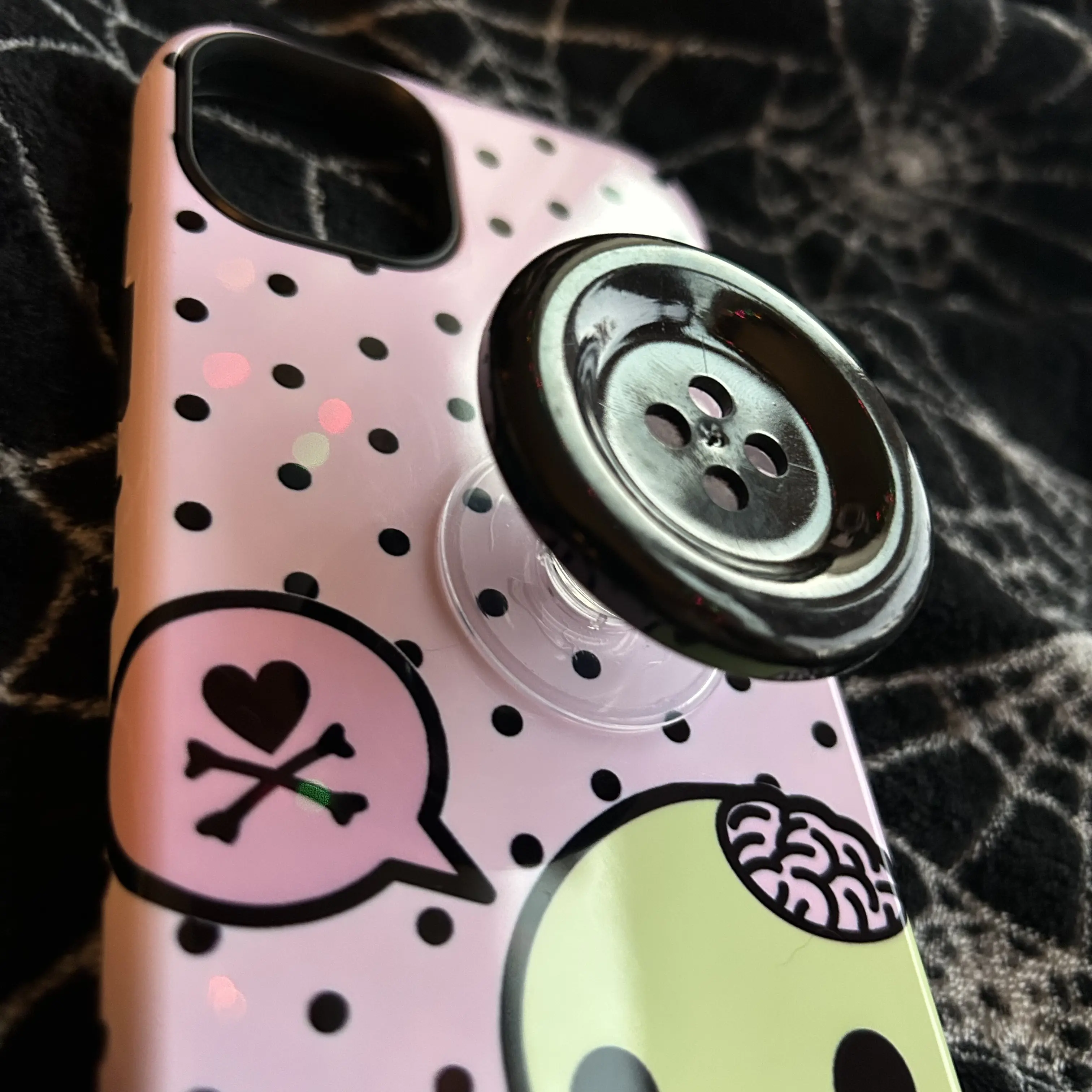 button phone grip