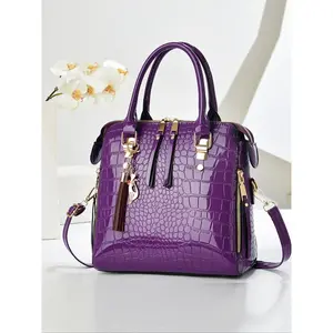 Crocodile Pattern Fashion Retro Handbag, Large Capacity Crossbody Bag, Stylish Design, New Women's Shoulder Bag for Travel Shopping, Embellished Shoulder Bag