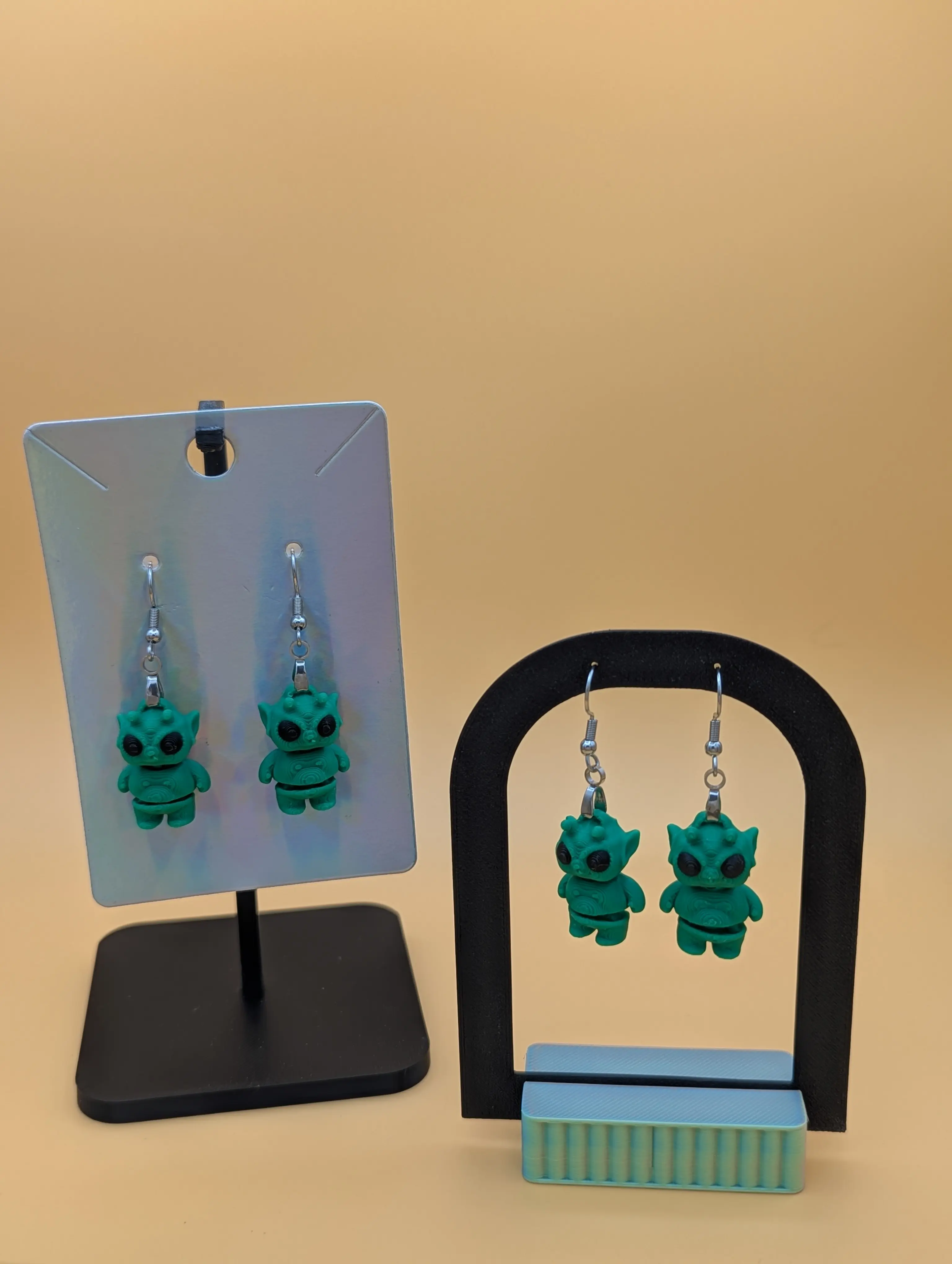 3D Printed Flexi Alien Dangle Earrings | Articulated Green Alien | Hypoallergenic Novelty Jewelry