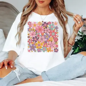 ®   Retro Floral Shirt, Cute Flower Graphic Tee, Vintage Flower Art Design, Spring Aesthetic Outfit, Floral Gift Shirt