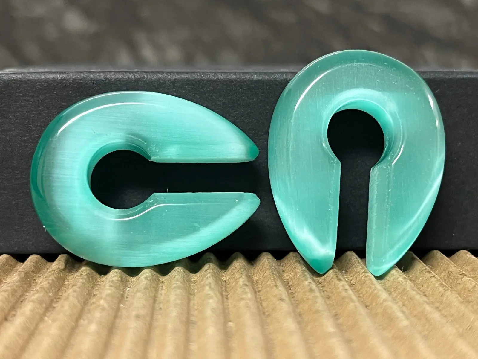 PAIR Seafoam Cat Eye Keyhole Hanger Ear Weight Plug Gauge Tunnel Stone Gauges