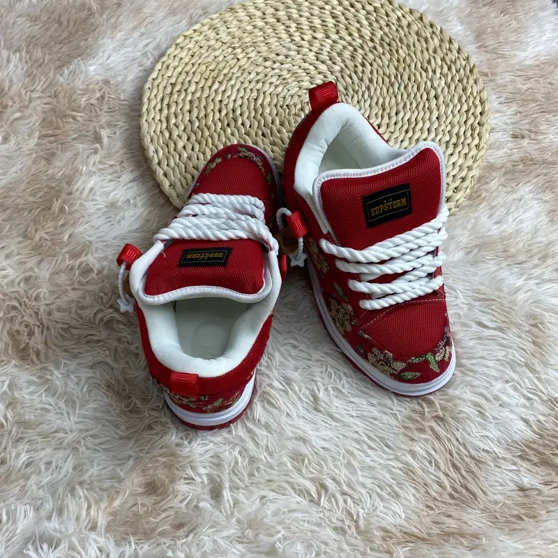 Men's Red Jacquard Low-Top Canvas Trainers, 2000s Classic Casual Style for Streetwear & Skating with Chunky Soles, Retro Style