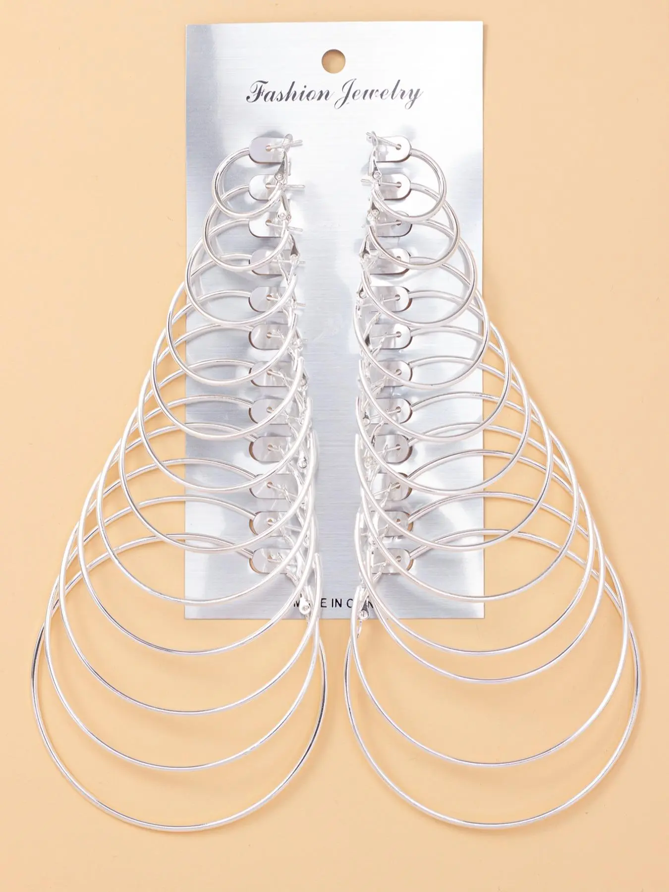 12 Pairs Multiple Size Fashionable Hoop Earrings, Versatile Daily Jewelry for Women and Girls
