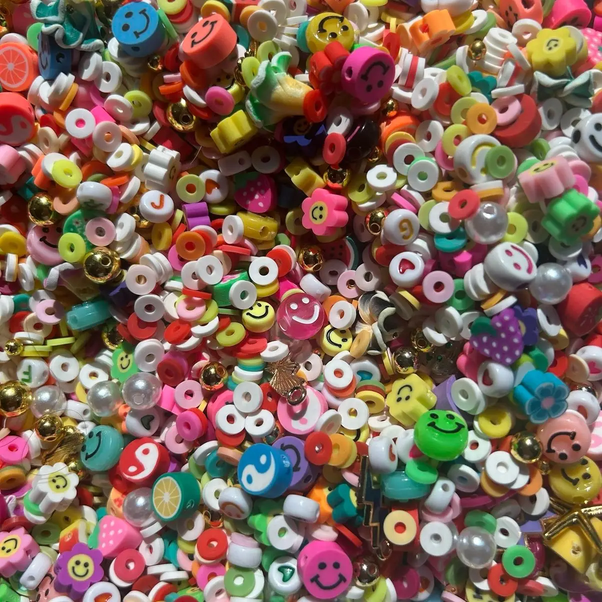 rainbow bead confetti