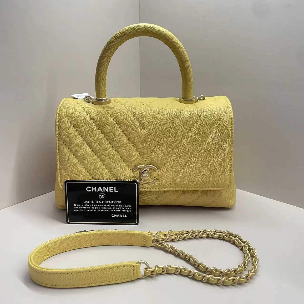 Pre-owned CHANEL Coco Handle Small Top Handle Flap Bag in Yellow Caviar Leather with Gold Tone Hardware 29700007 HK A197