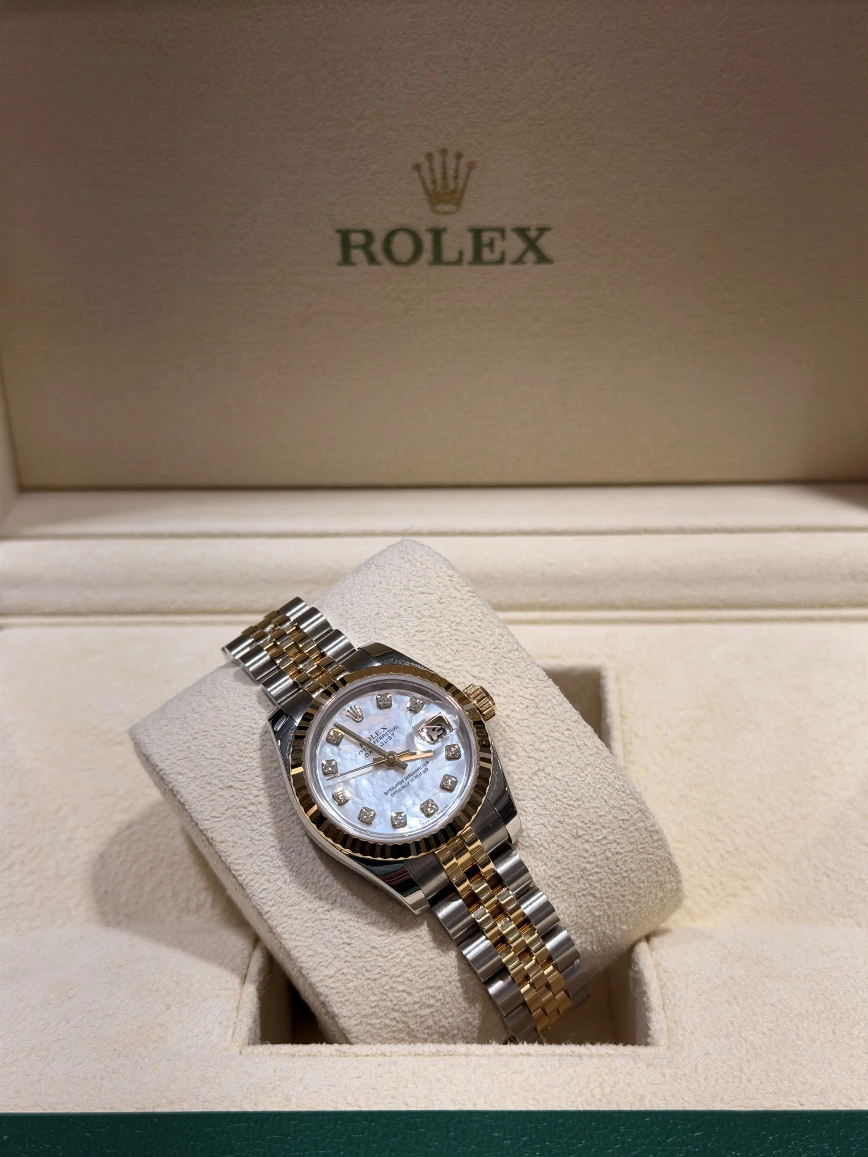 Rolex Datejust 26 mm Mother of Pearl Diamond Dial Jubilee Bracelet Two Tone Watch
