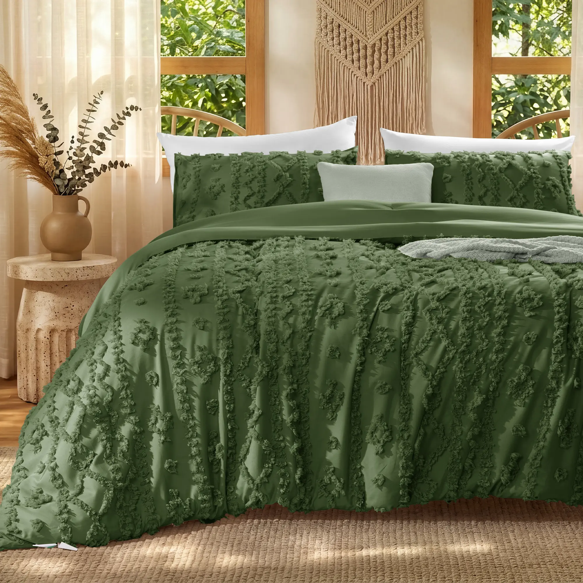 Shilucheng 3PCS Suede Tufted Farmhouse Comforter Set All Seasons Lightweight Bedding for Light Sleepers, Soft Skin-Friendly 3D Textured, Machine Washable with Envelope Pillow Shams, Bed Set, Queen Comforter Set