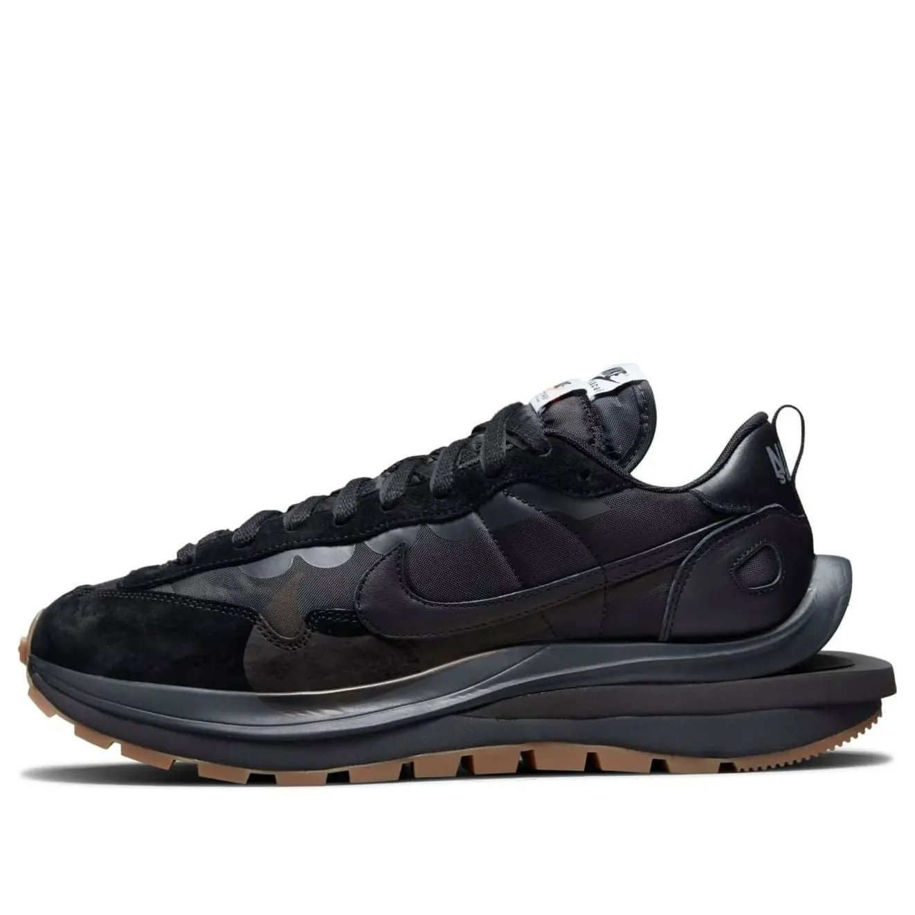 Nike x sacai VaporWaffle 'Black Gum' DD1875-001