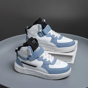 1 pair of boys’ sports shoes, large children’s casual sneakers, suitable for girls. Can be worn throughout the year. Comfortable, soft, real-game basketball shoes.