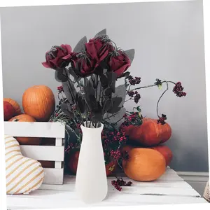 5 pcs artificial flowers with spider simulation, Gothic Halloween rose artificial flowers are perfect for use in haunted houses, party tables, or ghostly photo backgrounds! These super realistic artificial flowers will not wither, terrifying flowers