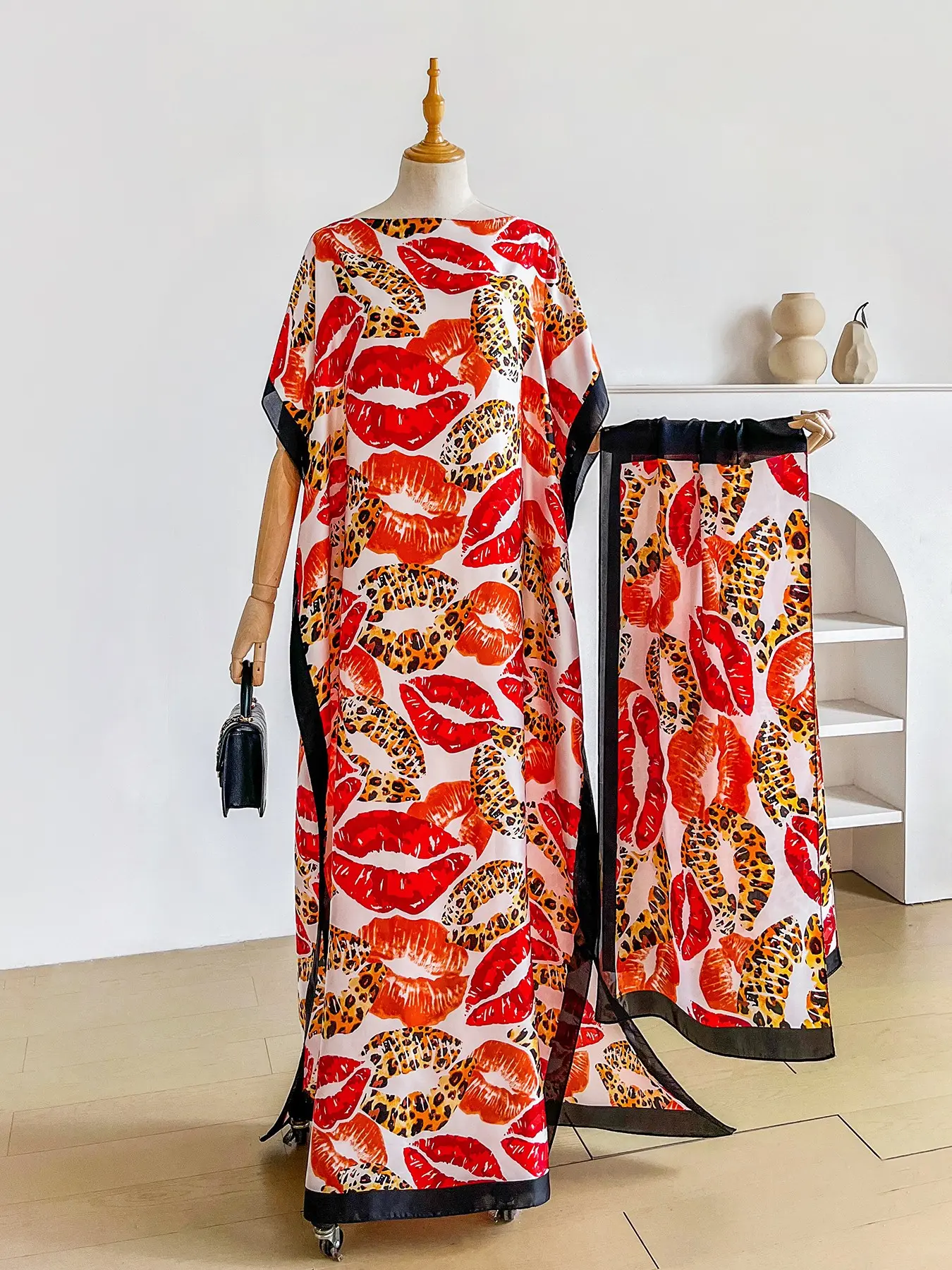 Women's Fashion Lip-Print Long Robe Dress with Matching Headscarf, Beach Sun-Protection Satin Scarf Outfit for Summer Beach Resort Wear