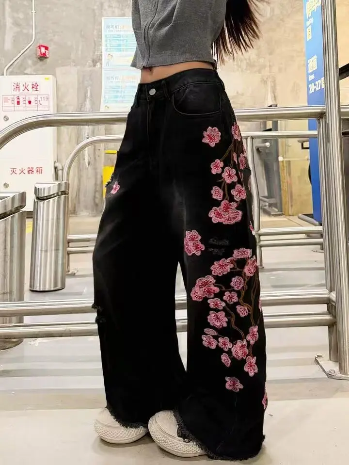 Y2K Cherry Blossom Embroidered Wide Leg Jeans Women, Vintage Black Washed Denim Pants, Pink Floral Embroidery Frayed Raw Hem Loose Baggy Street Trousers for Alt Grunge Skate Daily Casual Outfits