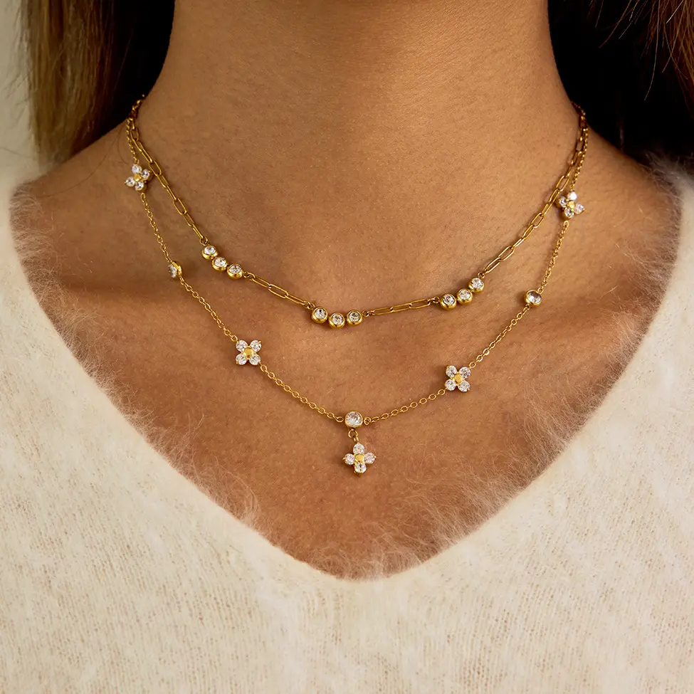 Emma's Heart | Lucky Radiance - 18K Gold Plated Zirconia Four-Leaf Clover Pendant Necklace