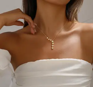 CAROVO Crystal Dainty Star Necklace for Women 18K Gold Plated Star CZ Charm Statement Y-Necklace Gold/Silver Shining Exquisite Choker Necklace for Women Adjustable Jewelry Gifts SpringStatements