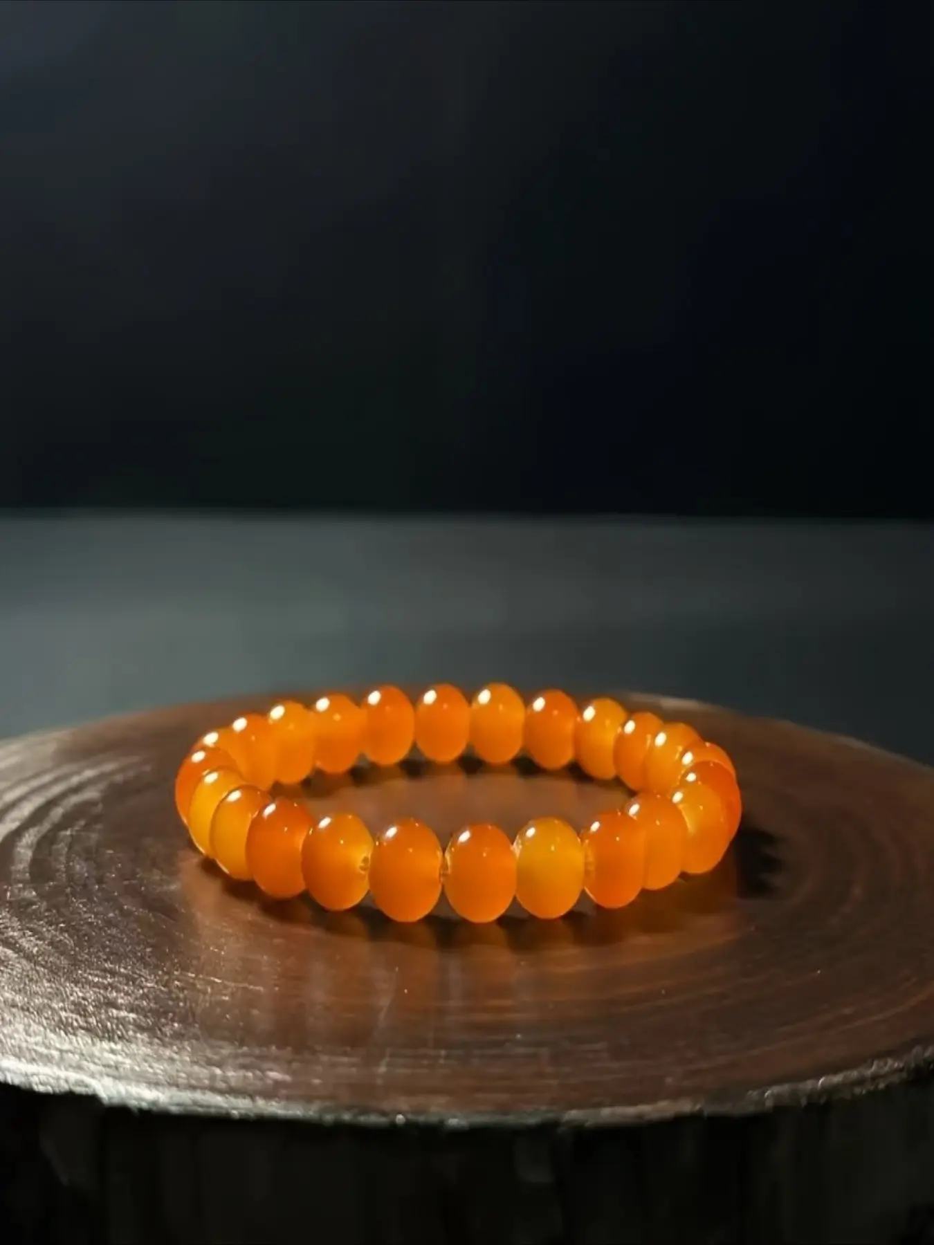 1 piece natural orange agate rough stone bracelet, Crystal Beaded Bracelet, suitable for daily layered wearing. It can be used as a thoughtful gift and energy jewelry.