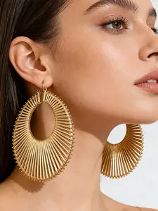 Elegant Long Metal Geometric Earrings, Stylish Dangle Ear Pendants, Trendy Jewelry, Fashion Accessory for Women, Perfect for Any Occasion