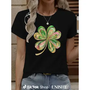 Relaxed Fit Women's Tee with Shamrock Art – Stylish Four-Leaf Clover Print