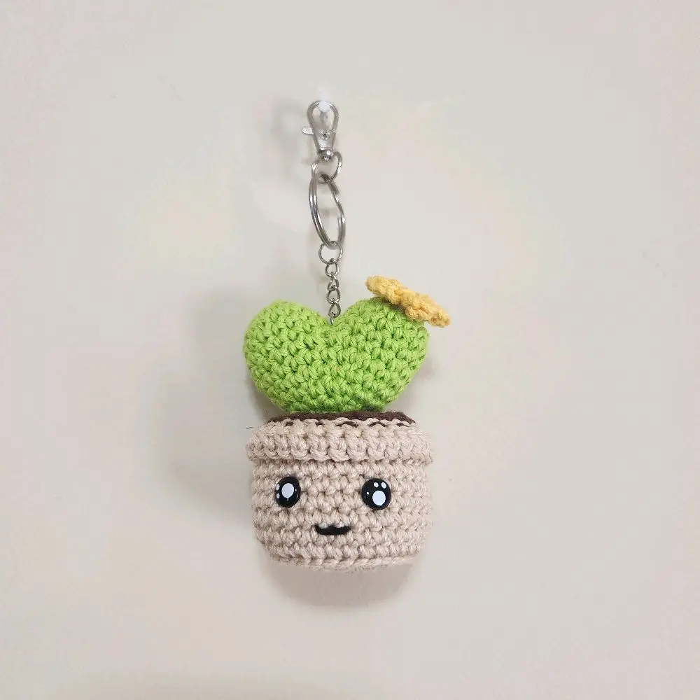 Cute Captus Keychain with Flower Pot - Handmade 100% Cotton, Cute Design, Ideal for Gifts and Decor