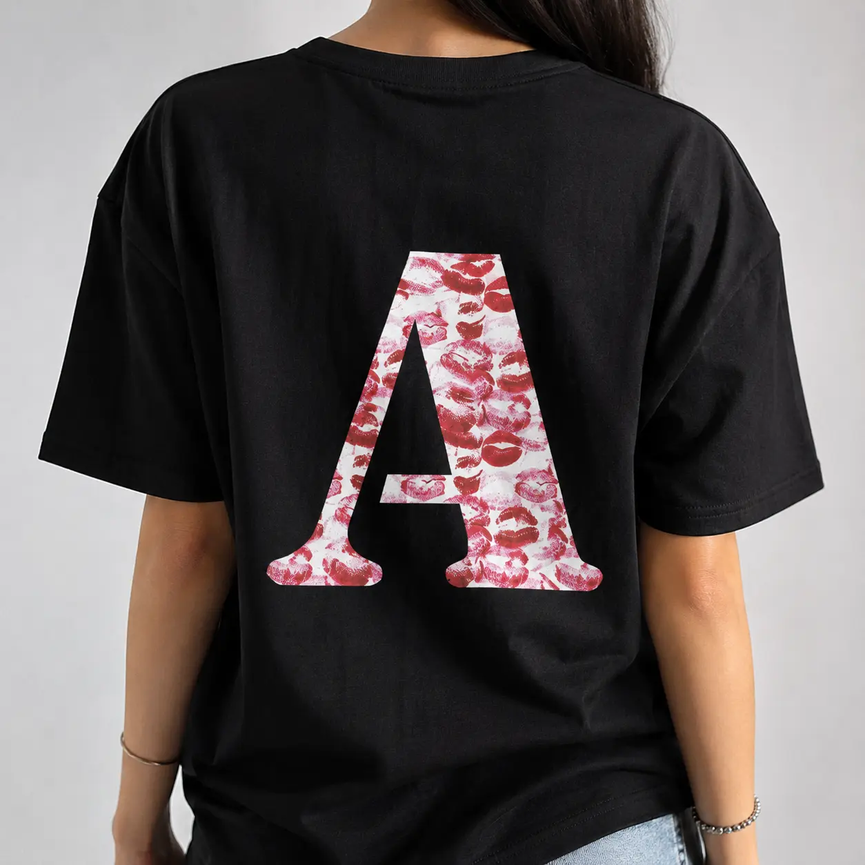 Women’s Black Oversized T-Shirt, A/B/C Initial Letter Lip Print Graphic Tee, Front Chest And Large Back Monogram Design, Y2K Casual Streetwear Short Sleeve Crew Neck Top Womenswear Jeans