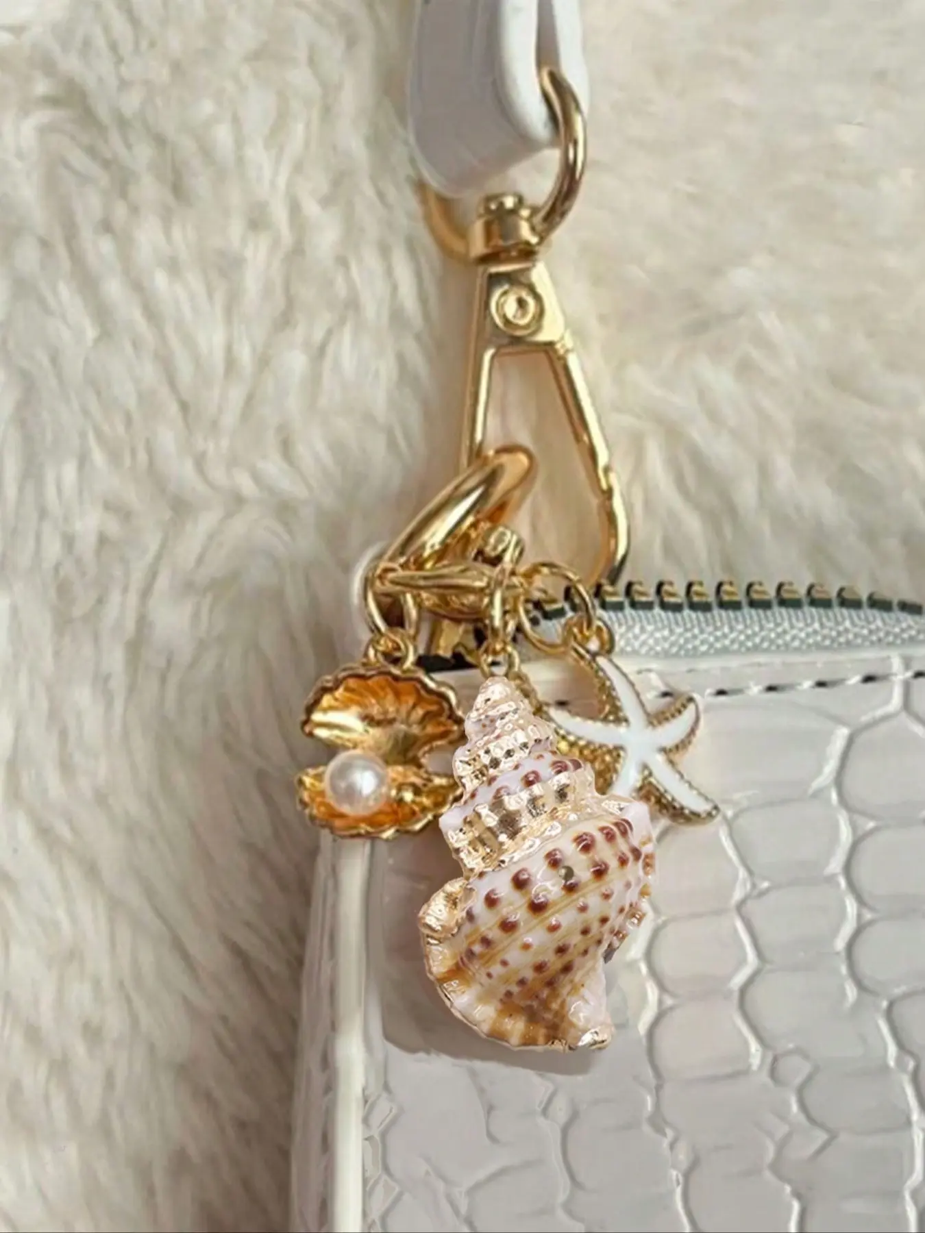 Ocean Style Shell Star Patterned Necklace Keychain, Fashionable Alloy Keychain, Aesthetic Keychain, With Designs Of Simulated Shells, Starfish, And Seashells, Can Be Paired With Small Accessories For Feel Of Bags, Bag Pendant, Keychain