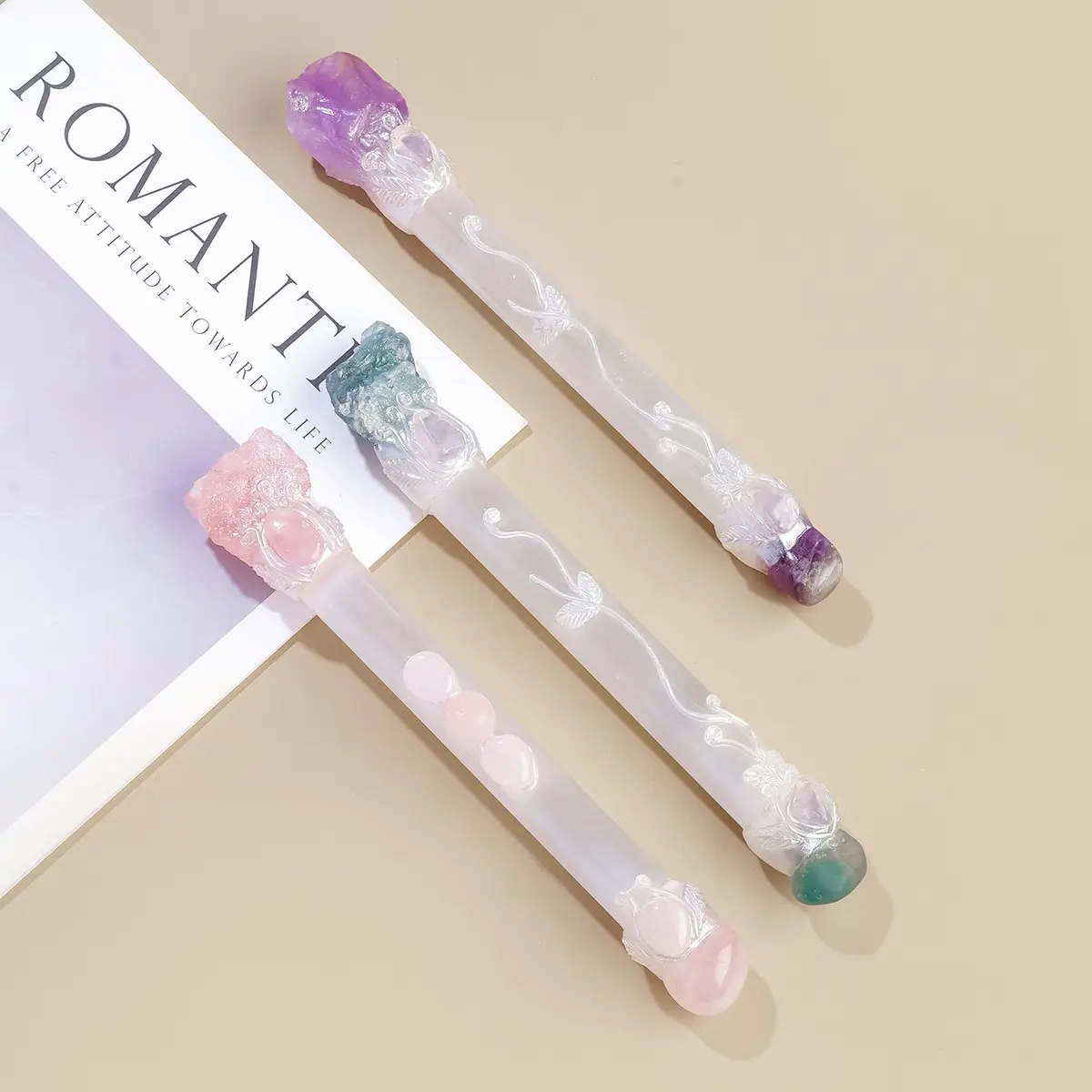 Natural Crystal Raw Stone Selenite Magic Scepter, Healing Stones Craft Fairy Wand, Party Halloween Decor, Spring Garden Decoration, Gemstone Decor, Crystal Decorative Ornaments, Unique Crystal Design